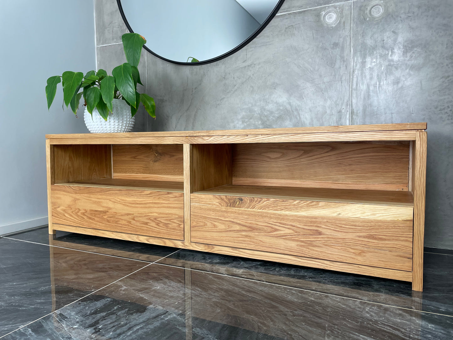 Ruth TV Unit